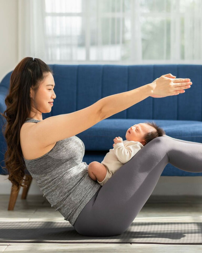 new mom strength training with newborn