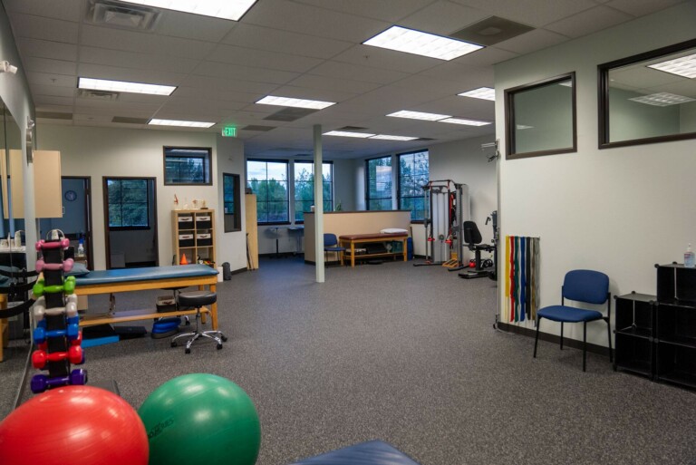 Meridian Physical Therapy Open Gym area