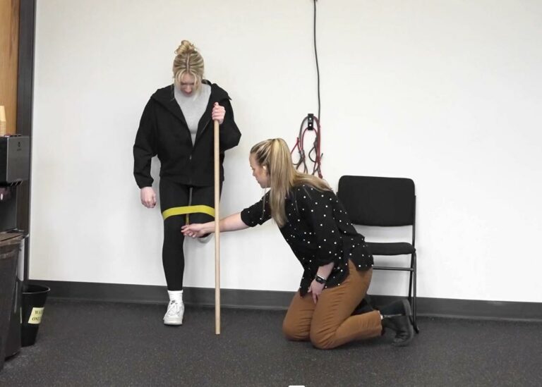 physical therapy for knee strength to alleviate pain